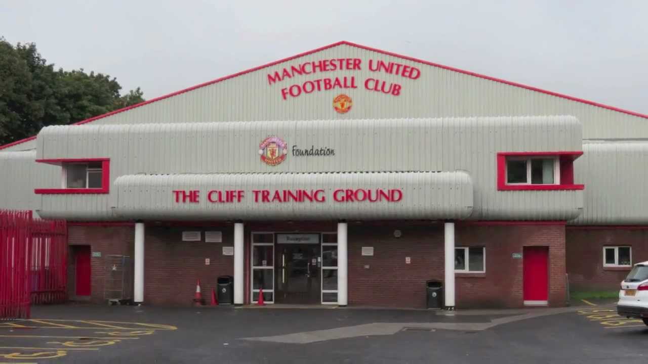 The Cliff Training Ground. Tempat berlatih Manchester United sejak 1938.